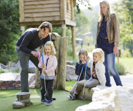 Outdoor Minigolf